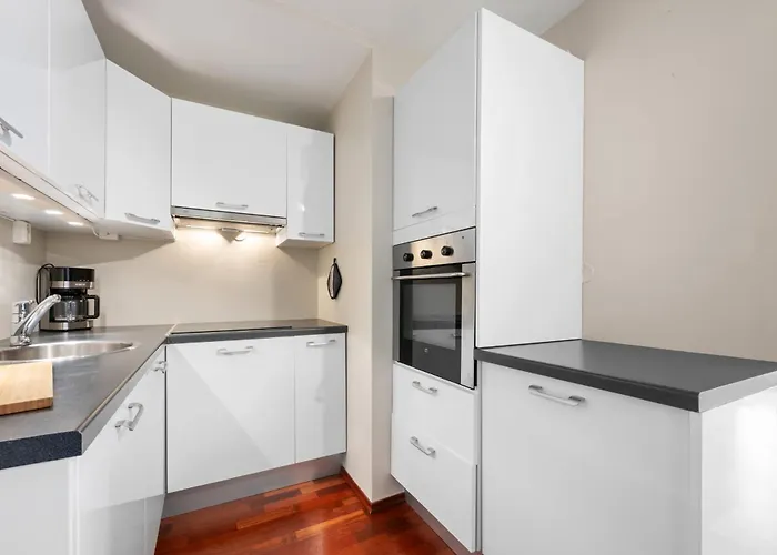 New Sandviken With Stunning View Μπέργκεν