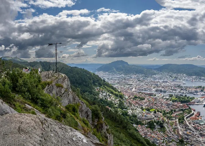 New Sandviken With Stunning View شقة برغن