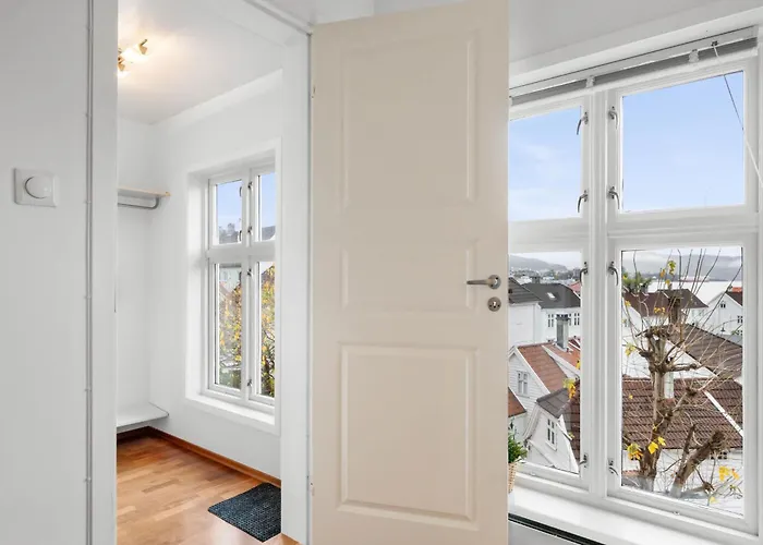 شقة New Sandviken With Stunning View برغن